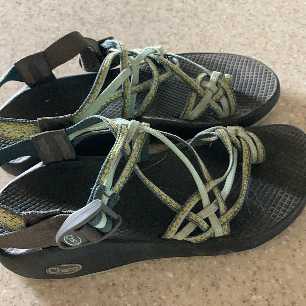 Chaco Womens strappy sandals